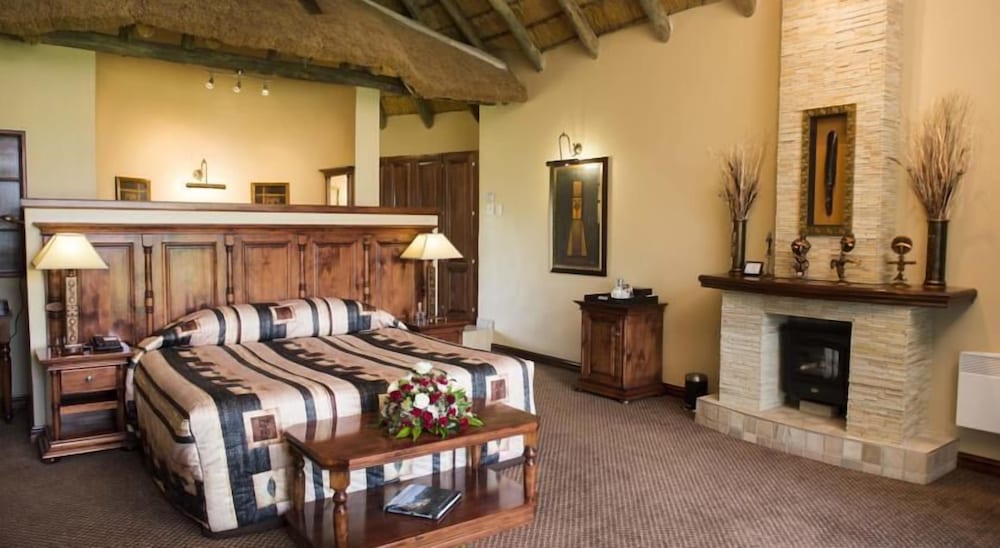 Cathedral Peak Hotel 14/73