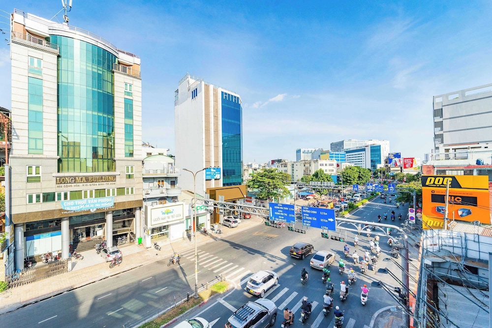 Collection O District Tan Binh Near Airport Formerly Joy Inn 21/28