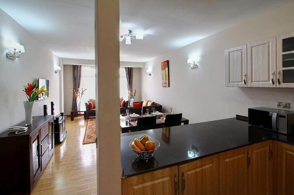 Fenesi Gardens Apartments 26/41