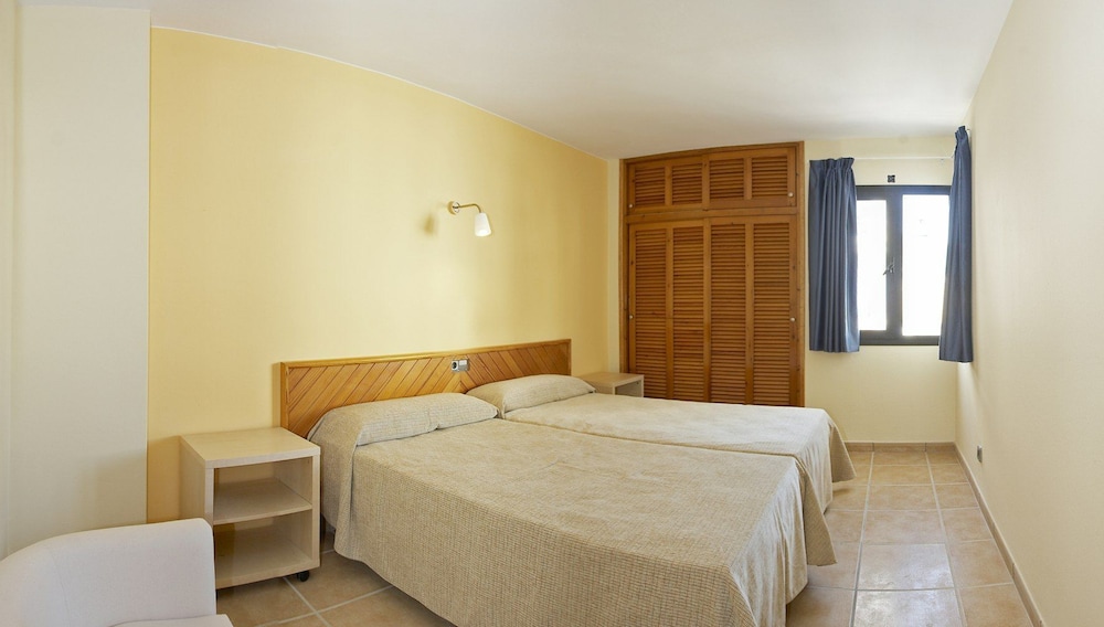1 BEDROOM, APARTMENT, BALCONY