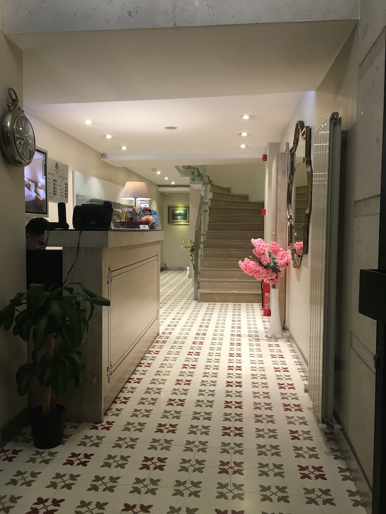 Wame Suite Hotel 15/85