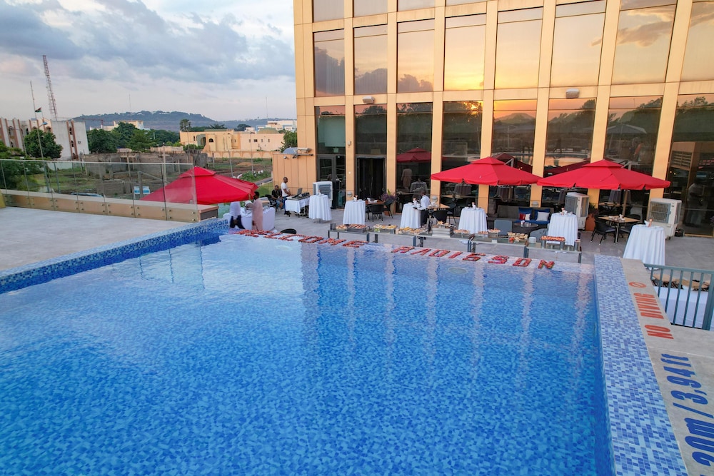Radisson Collection Hotel Bamako (ex Sheraton Bamako) 67/70