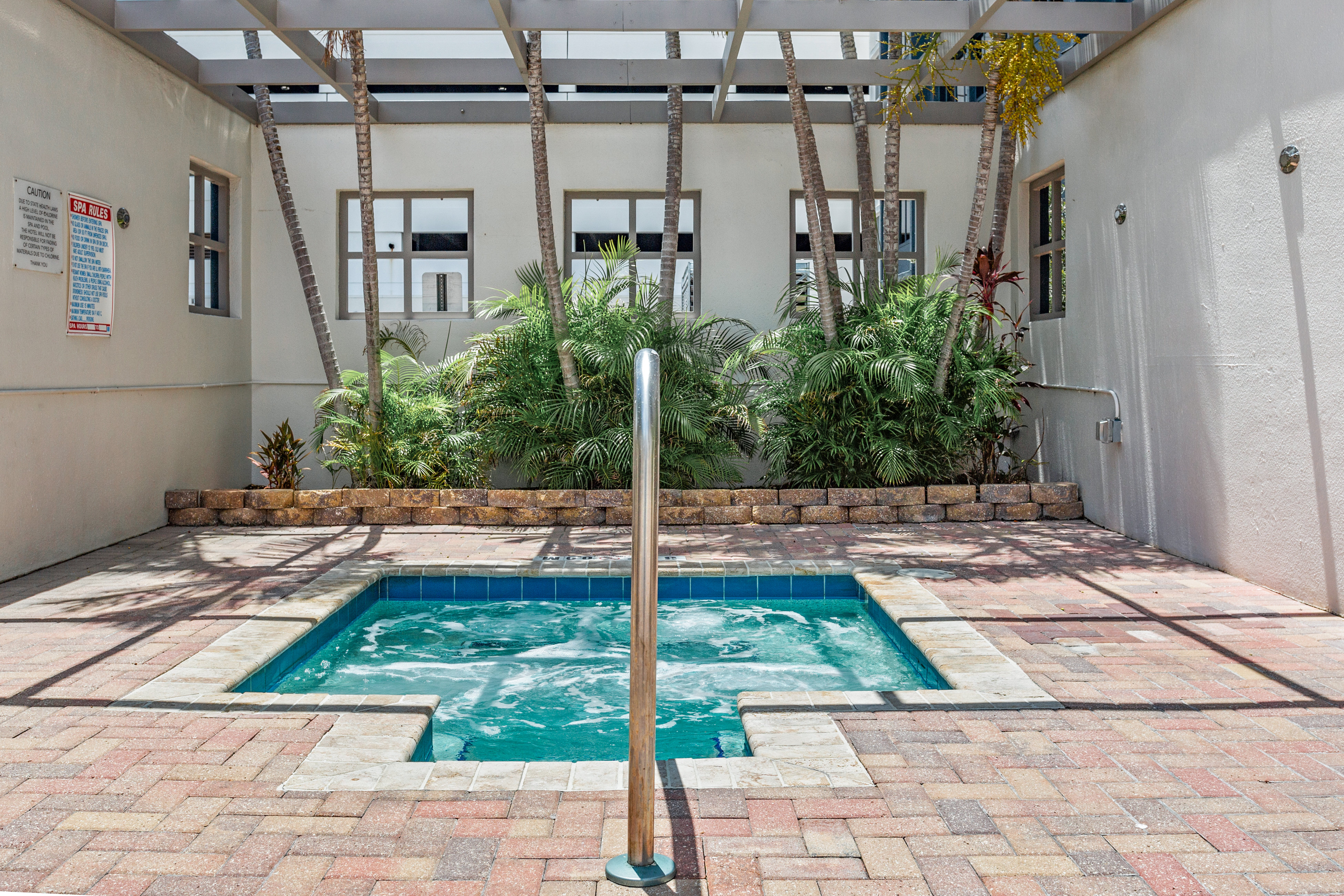 Holiday Inn Tampa Westshore Airport Area 16/50