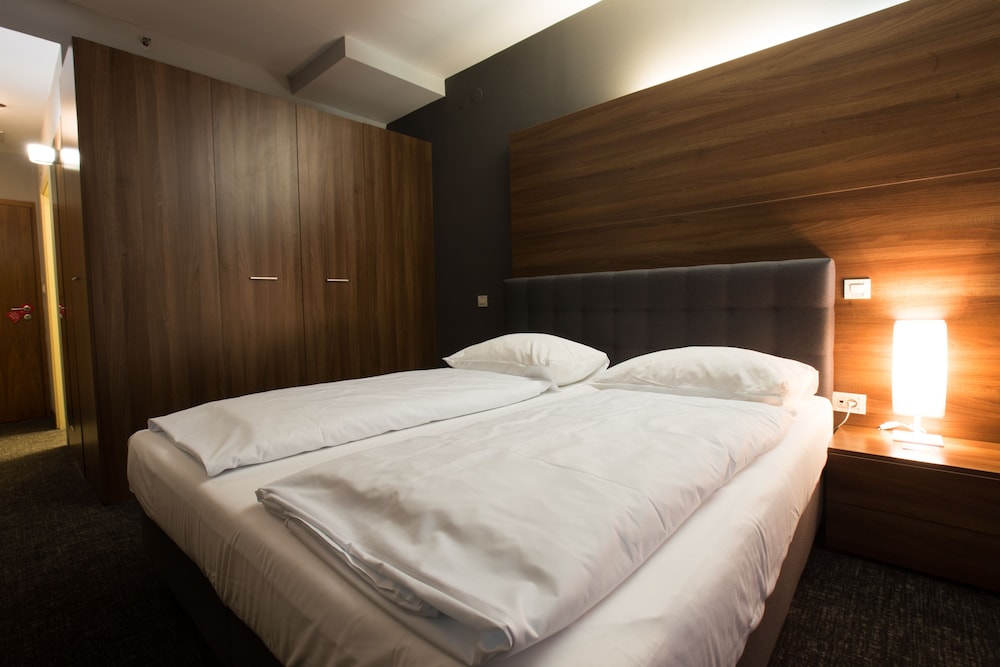Slisko Hotel 39/66