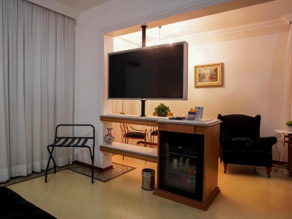 Cedro Hotel 63/68