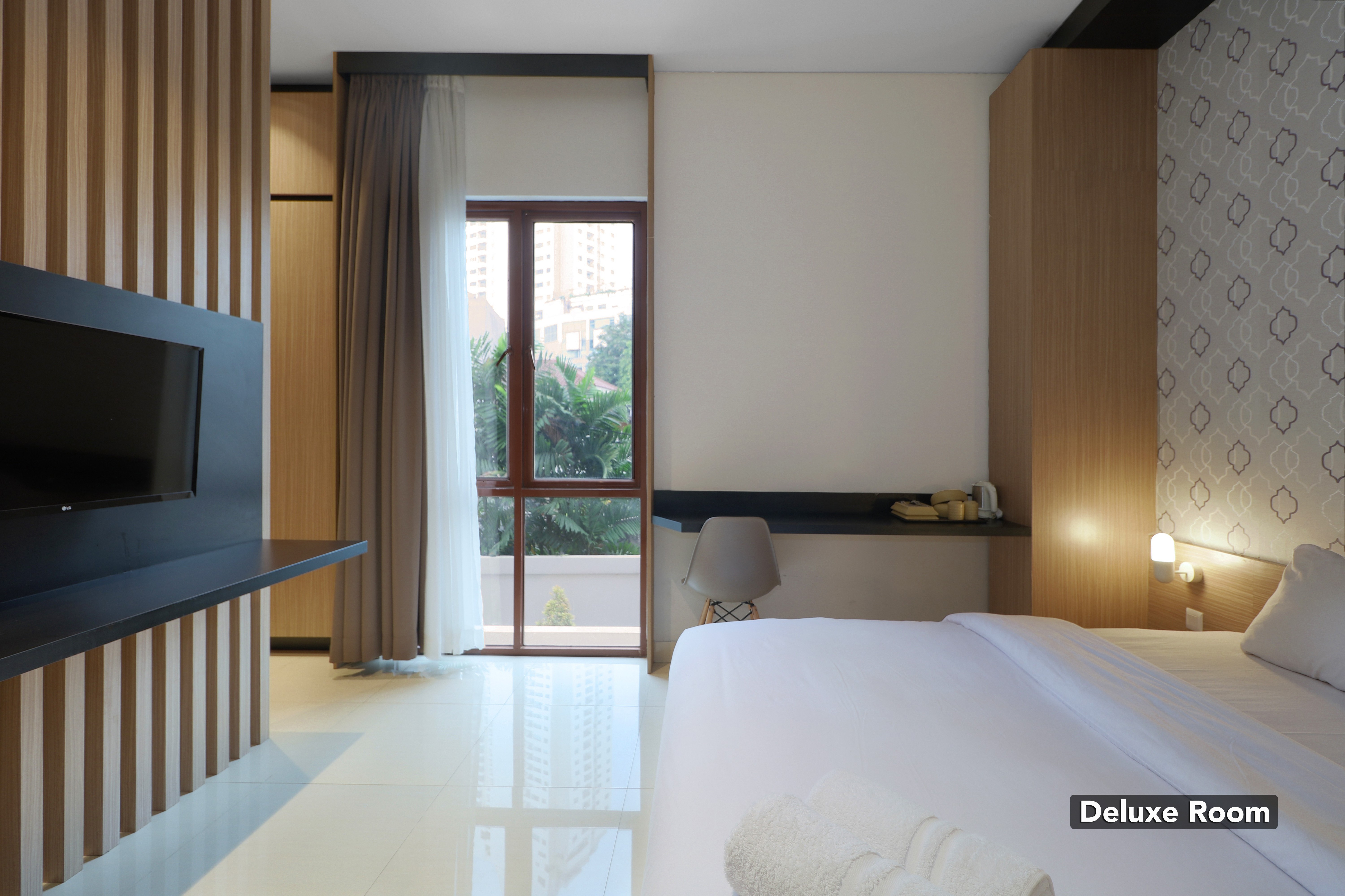 Plaza 54 Residence 17/54