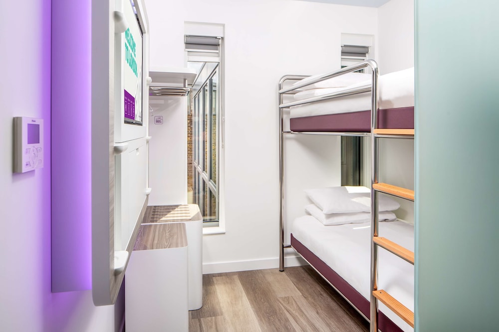 Yotel London City in LONDON