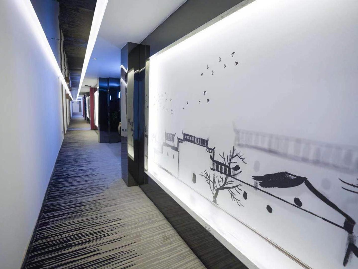 Magnolia Hotel (Yixing bus station store) 38/64