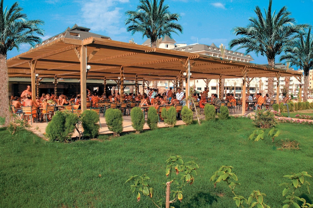 M C Arancia Resort 27/29