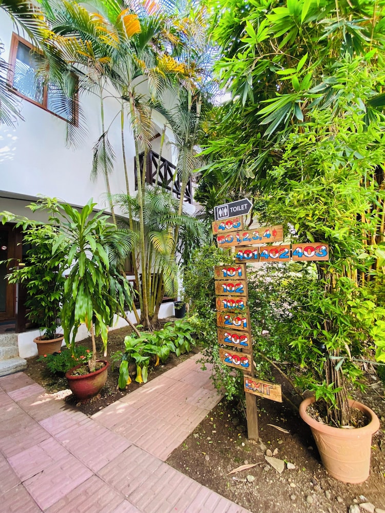 NIRVANA BEACH RESORT 41/50