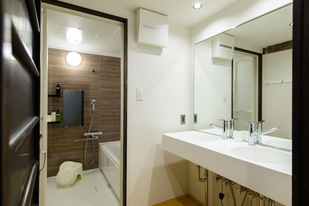 Shiki Homes - Tsuru Kame 24/32