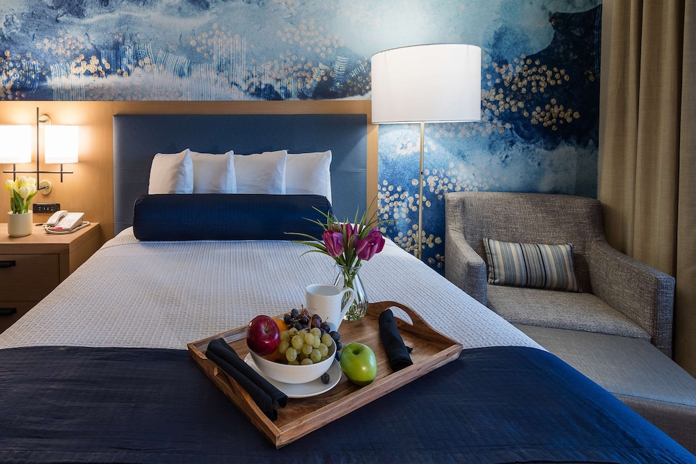 Best Western Plus Marina Gateway Hotel 30/41