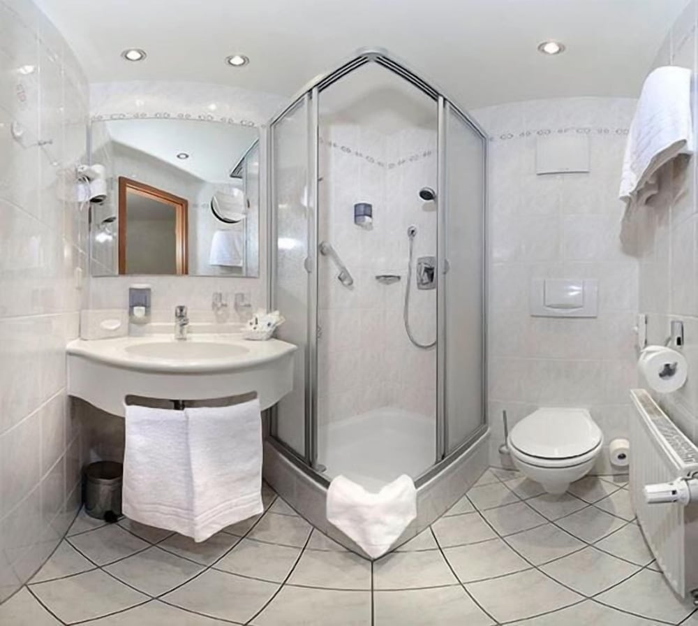 Hotel Schweizer-Hof Baden Baden 21/26