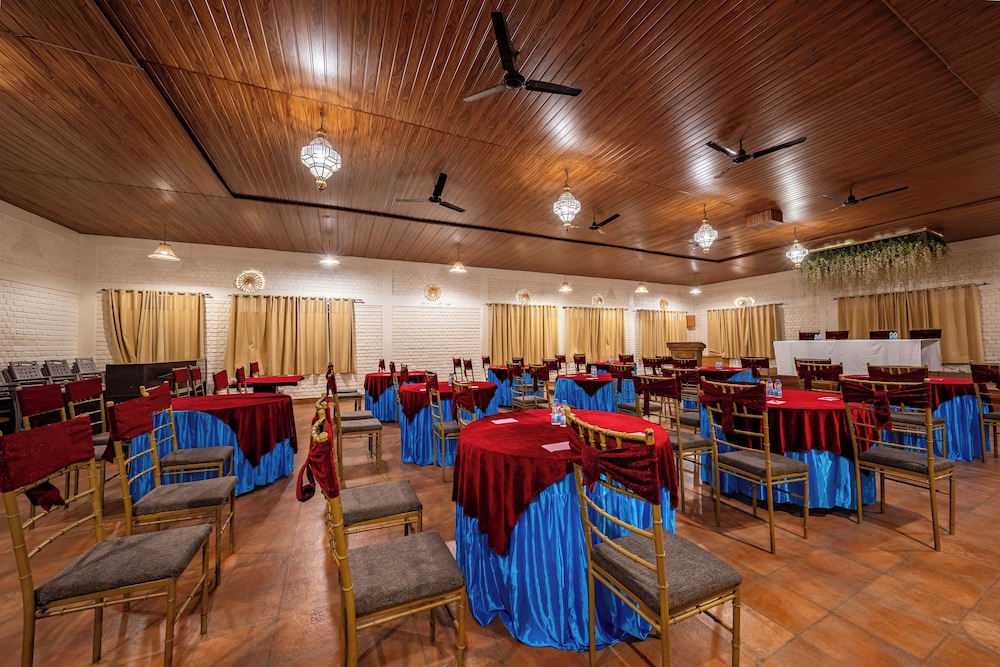 Aamari Resorts 34/51