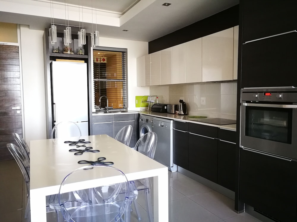 The Residences At Crystal Towers 36/46