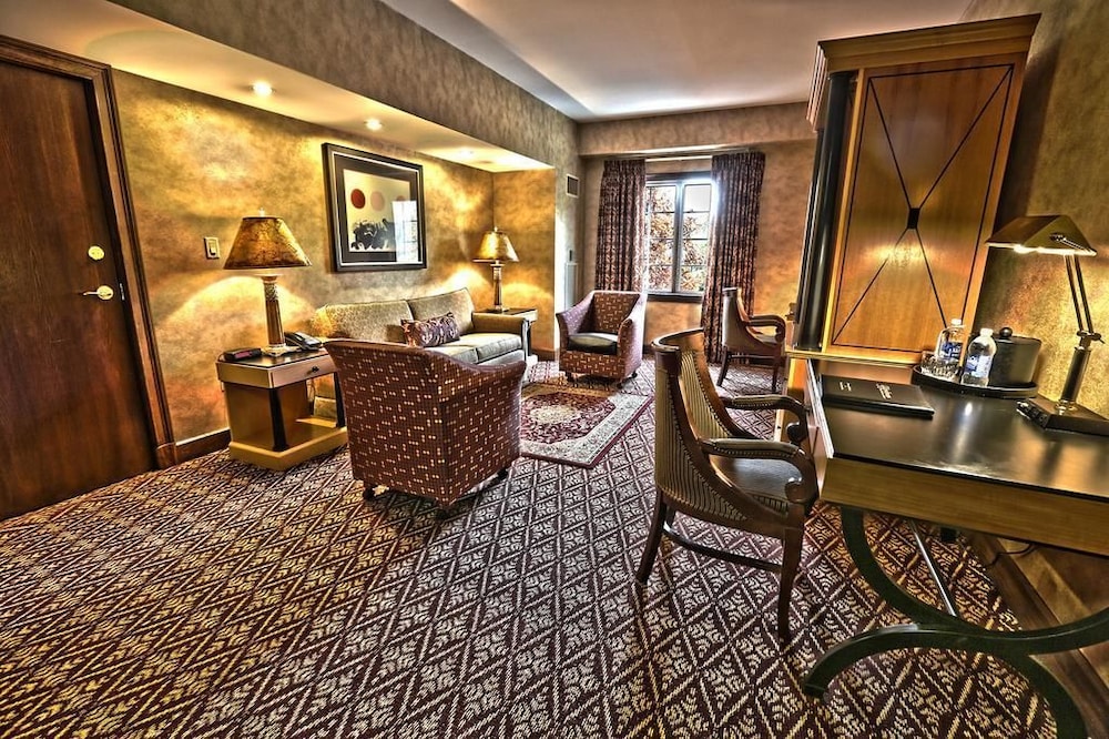 The Bertram Inn & Conf Ctr, Trademark Collection Hotel 23/51