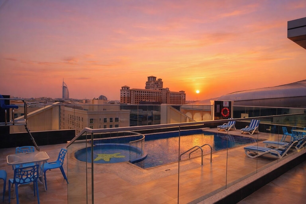 Tulip Al Barsha Hotel Apartment 82/85