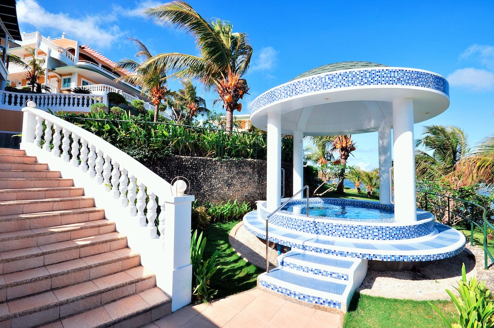 Monaco Suites De Boracay 36/44