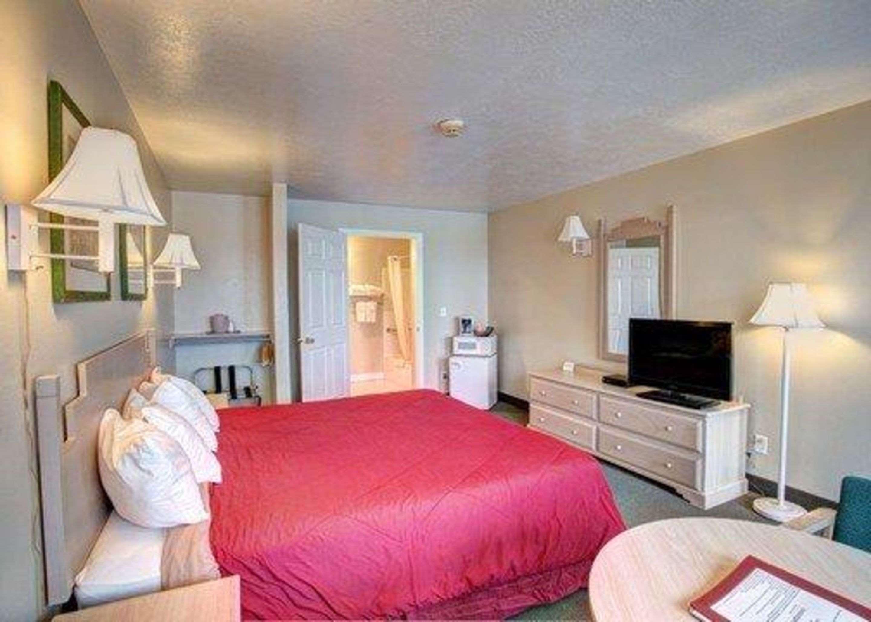 Cathedral Valley Inn 9/21