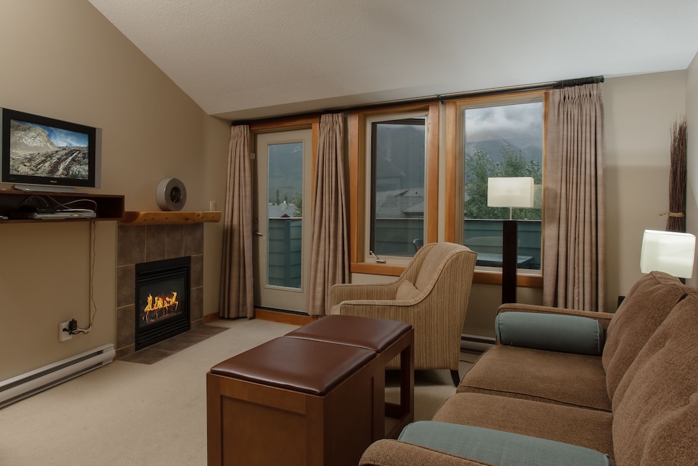 Lodges at Canmore 30/52