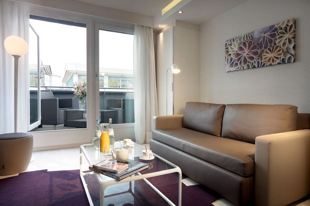 Eurostars Book Hotel 36/75