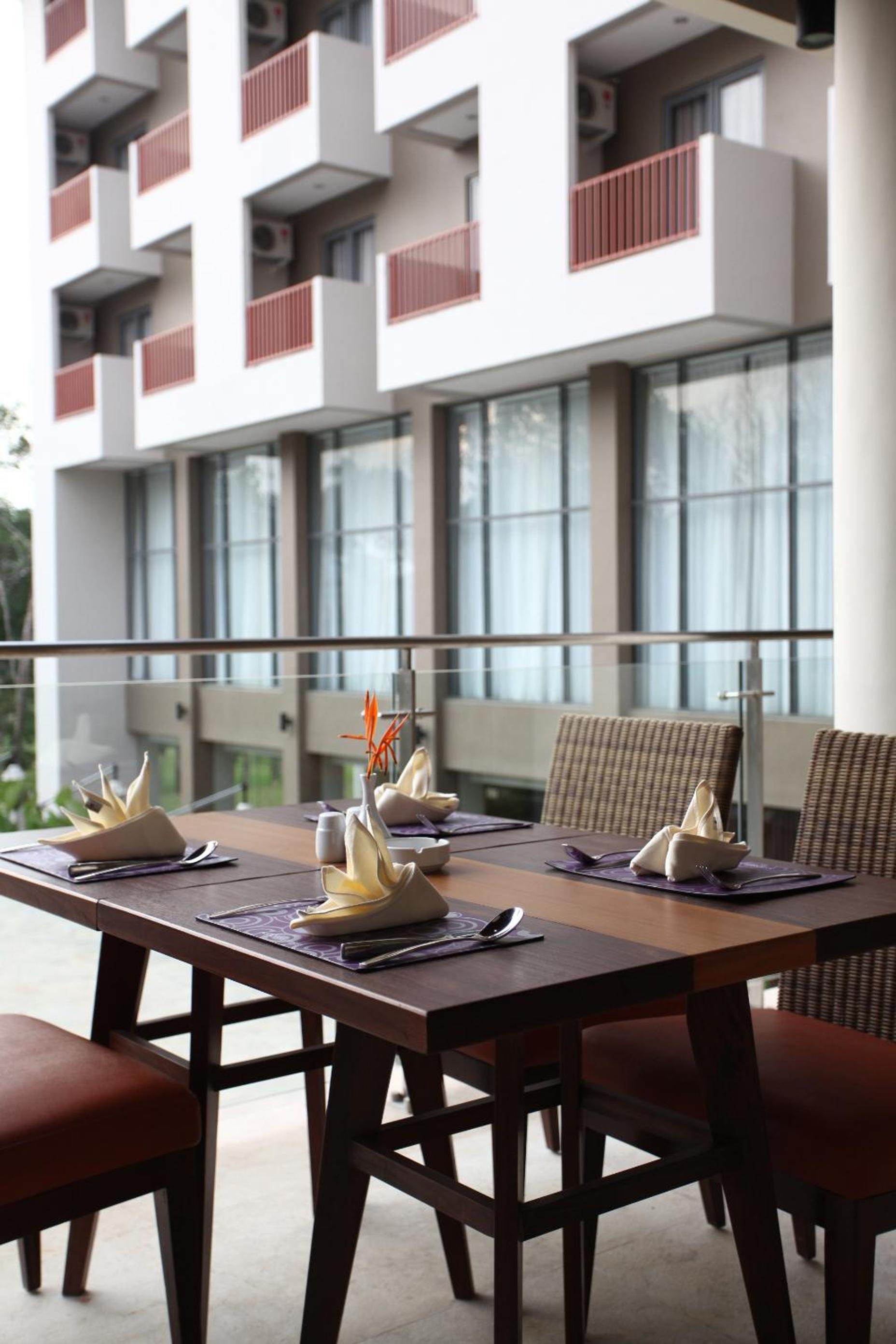 Soll Marina Hotel And Conference Center Bangka 36/47