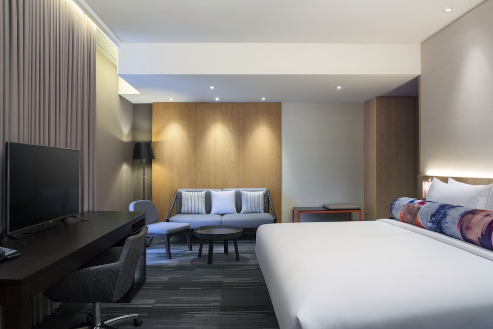 Aloft Taipei Zhongshan Hotel 14/36