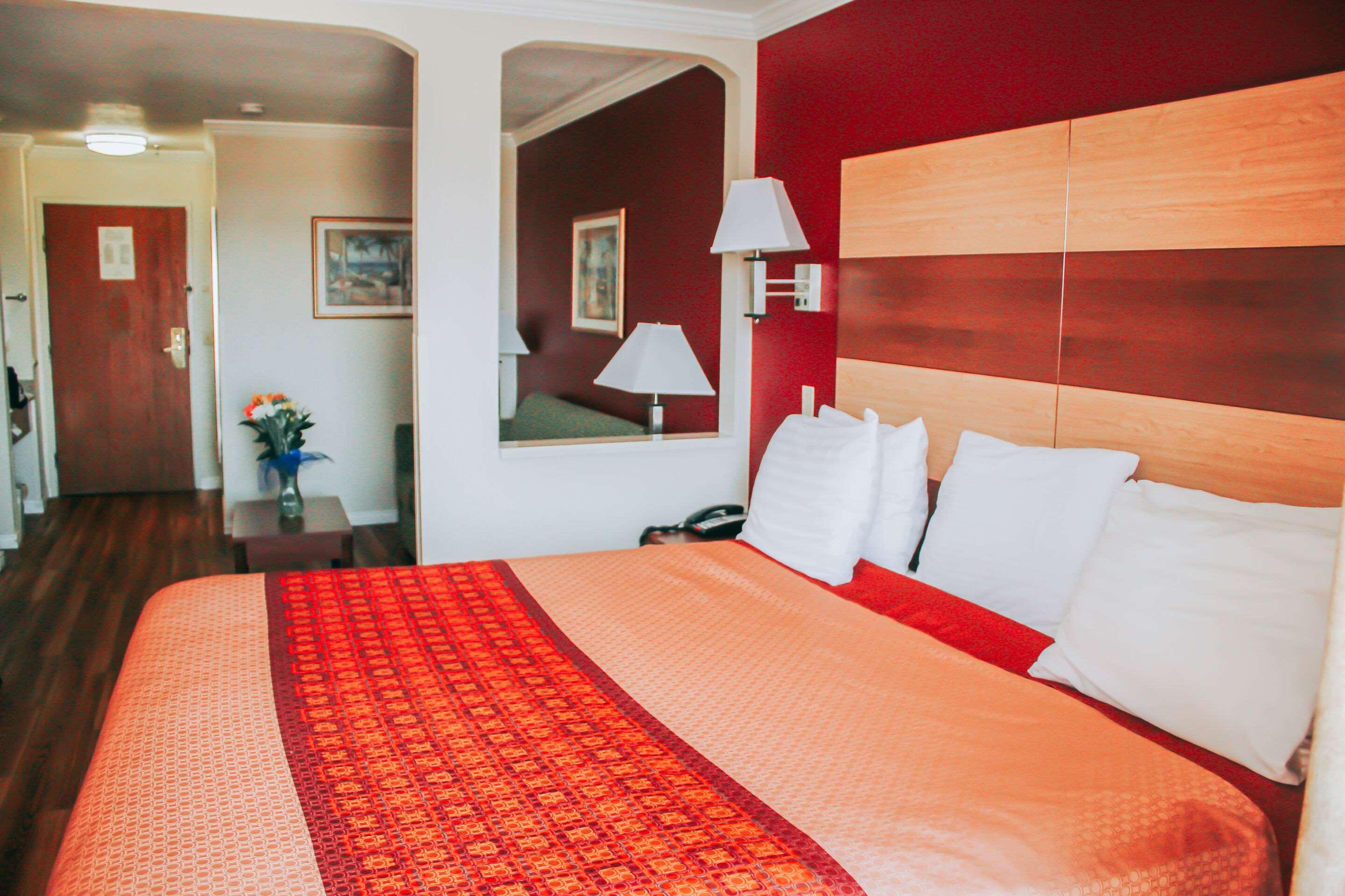 غرفة بسرير مزدوج، Rodeway Inn & Suites Lake Havasu City 3/3