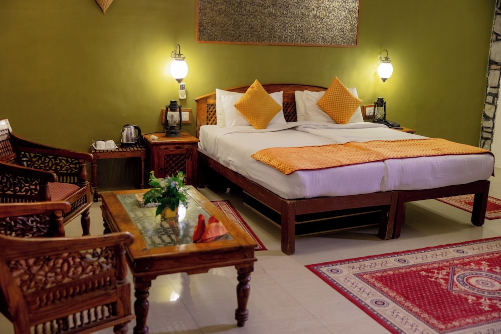 TIGER MOON RESORT 23/60