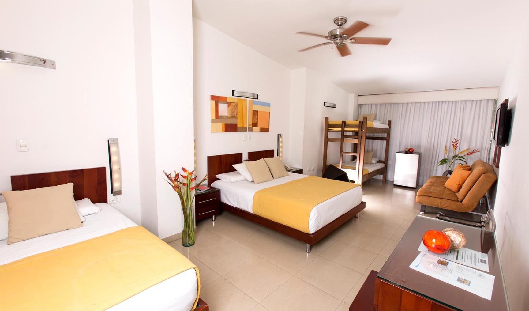 Atlantis Plaza Hotel 20/50