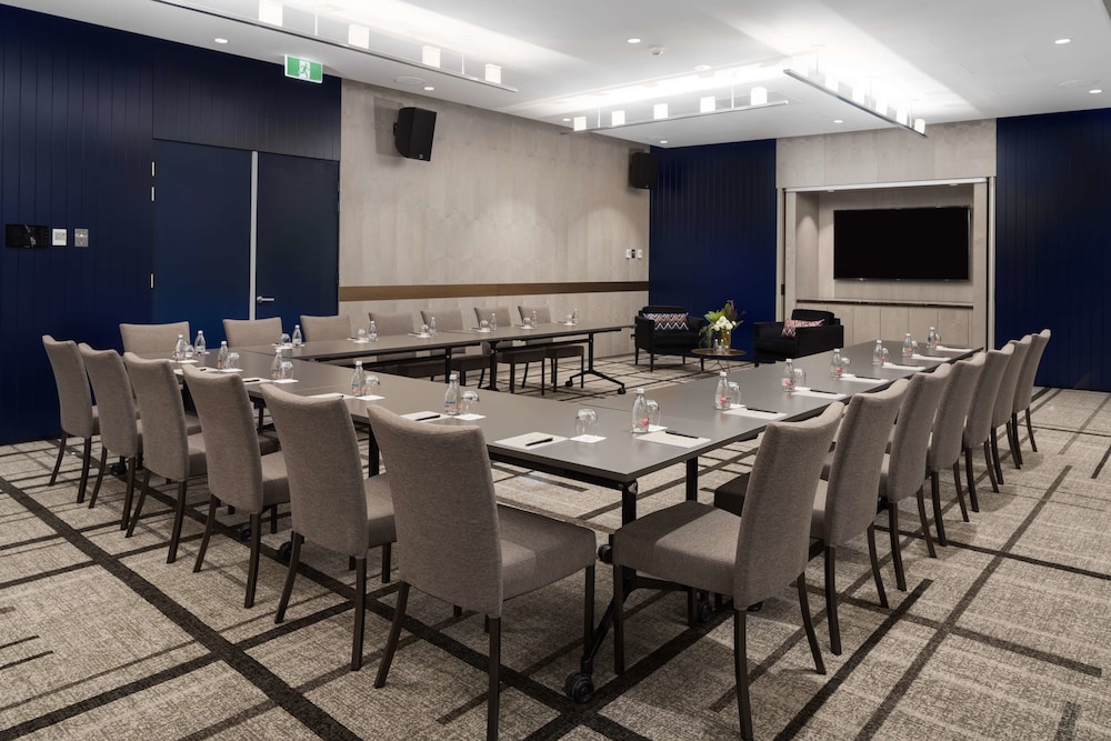 Rydges Campbelltown 56/62