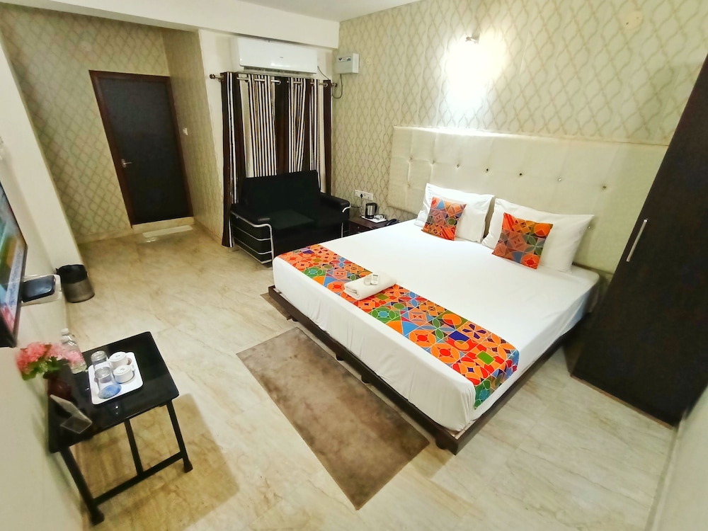 Hotel Yash Residency 15/35