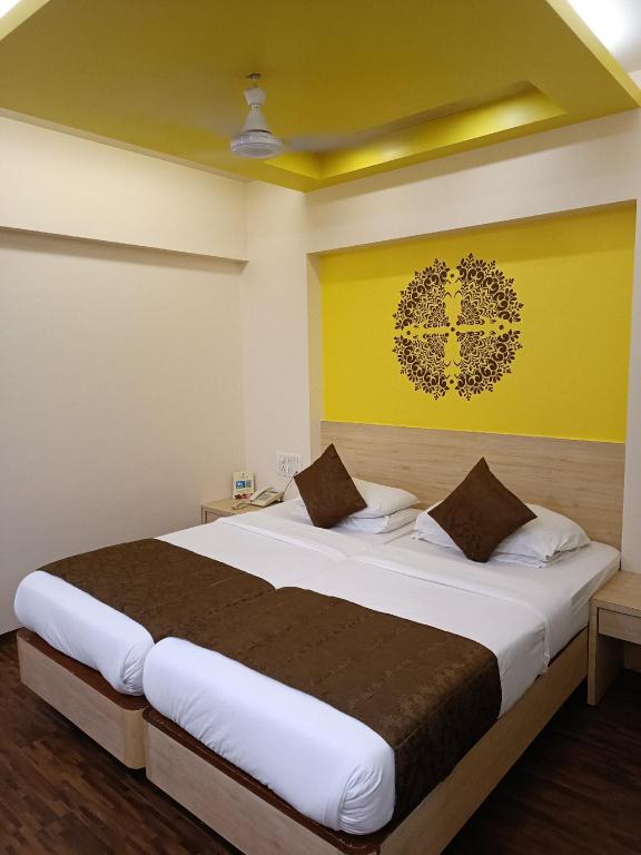 Rajhans Hotel - Mumbai 9/19