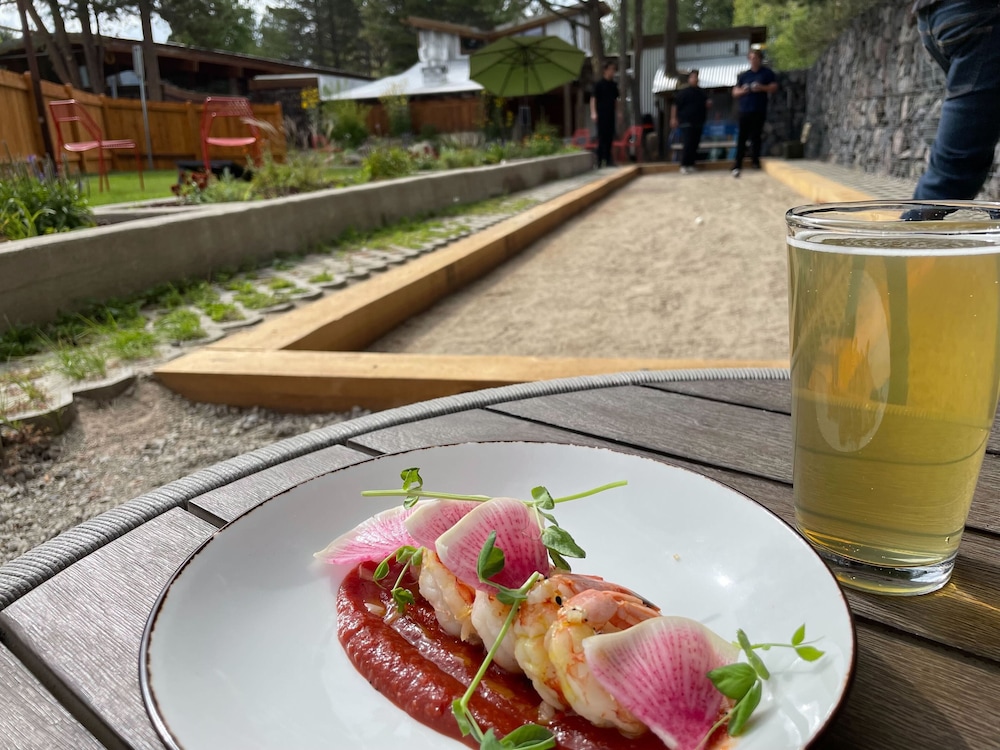Gravity Haus Truckee-Tahoe 20/50