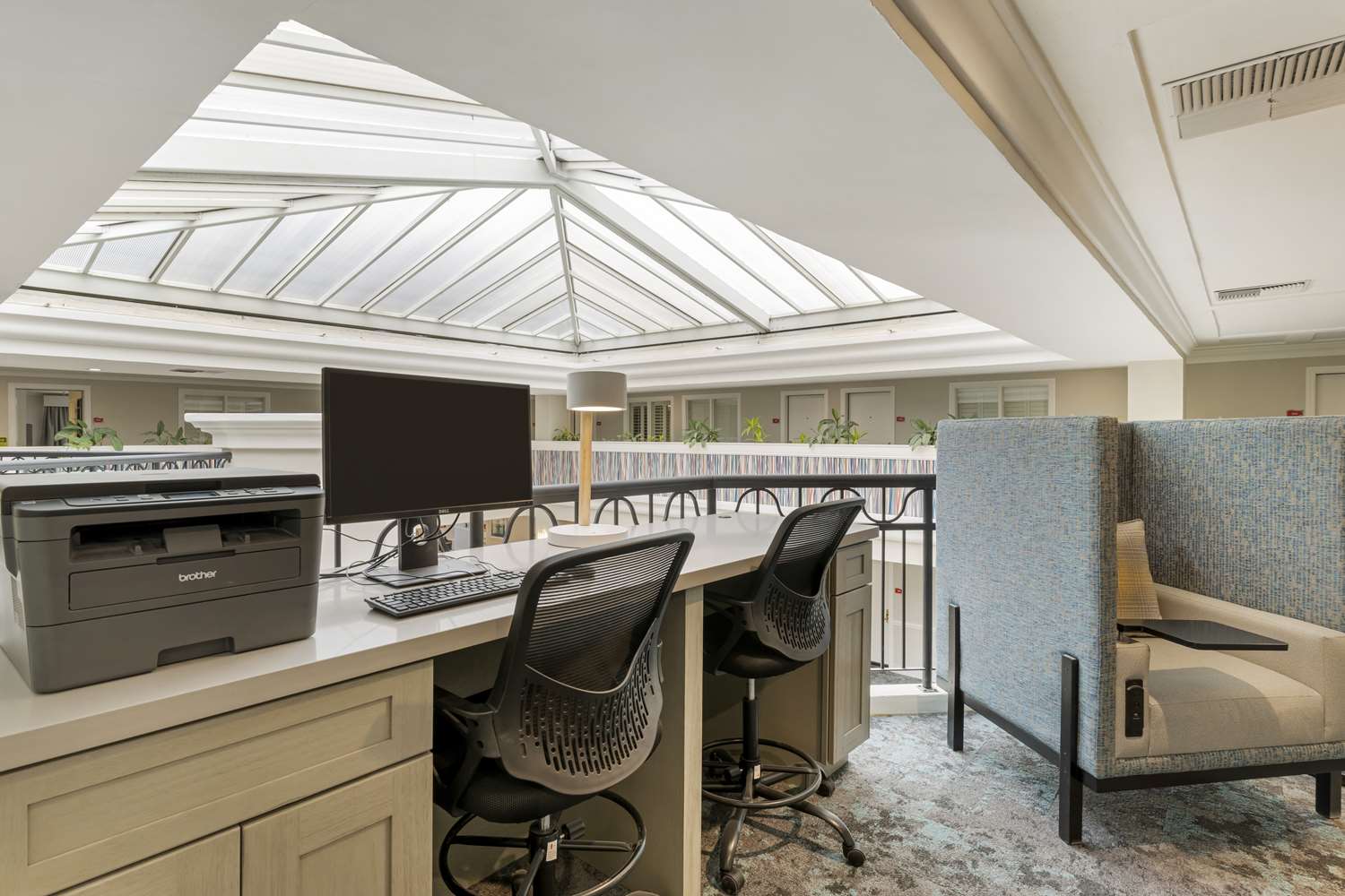 Best Western Plus All Suites Inn 41/47