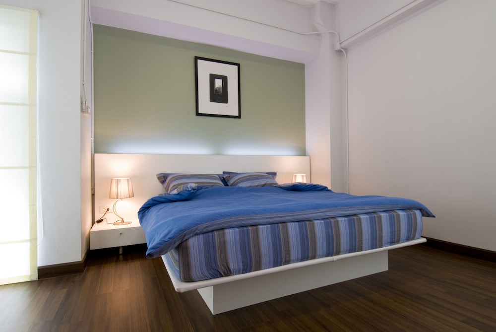 T Series Place Serviced Apartment 12/34