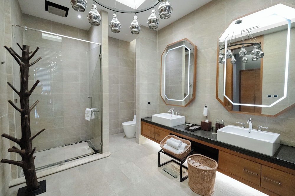 The Gems Mining Pool Villas Pattaya 50/50