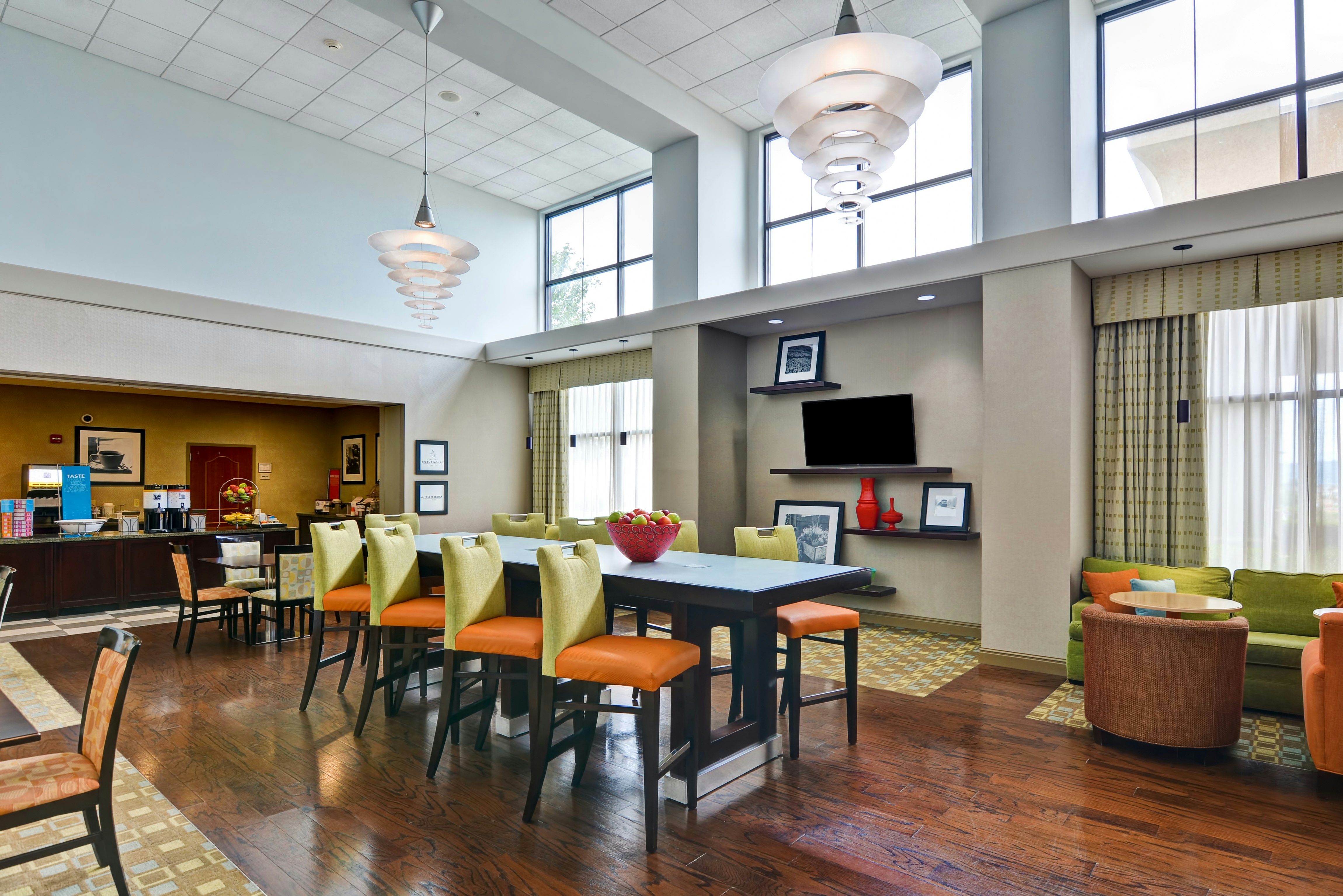Hampton Inn and Suites Wilkes-Barre Scranton 17/34