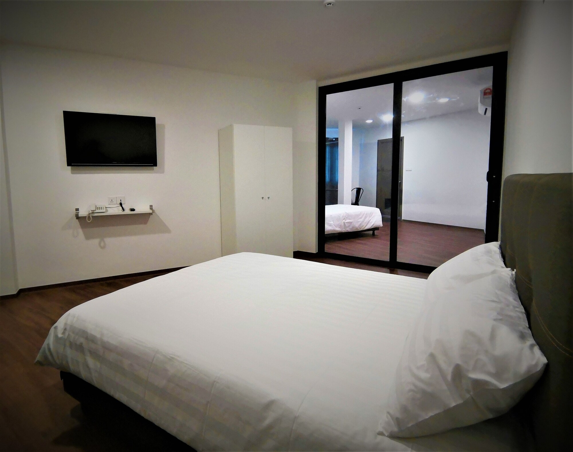 FAMILY SUITE, QUADRUPLE