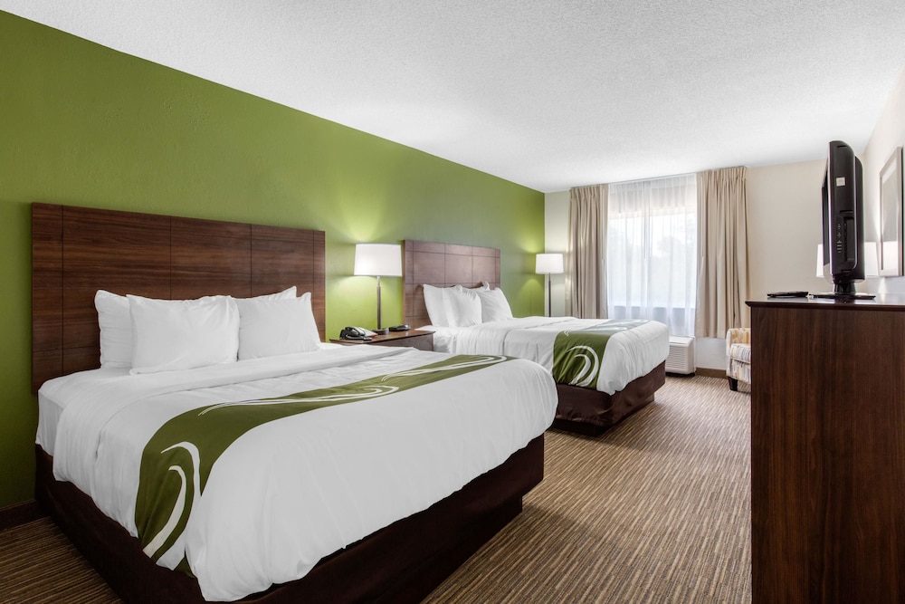 Quality Inn & Suites Mountain Home North 13/34
