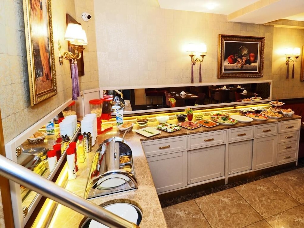 Elysion Hotel 39/48