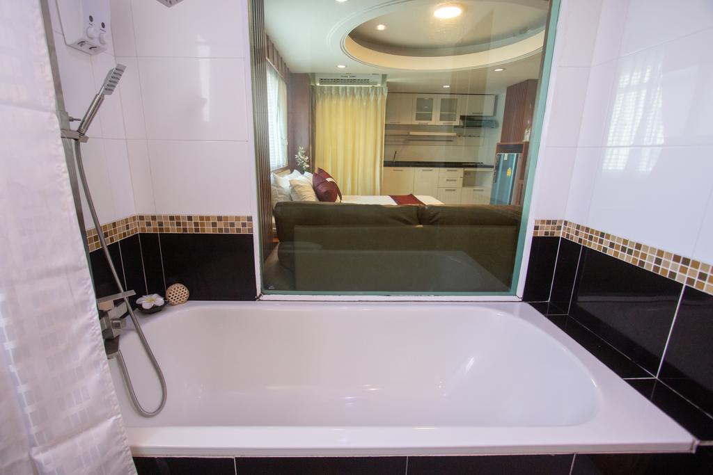 Grand, Deluxe, Double or Twin Bed