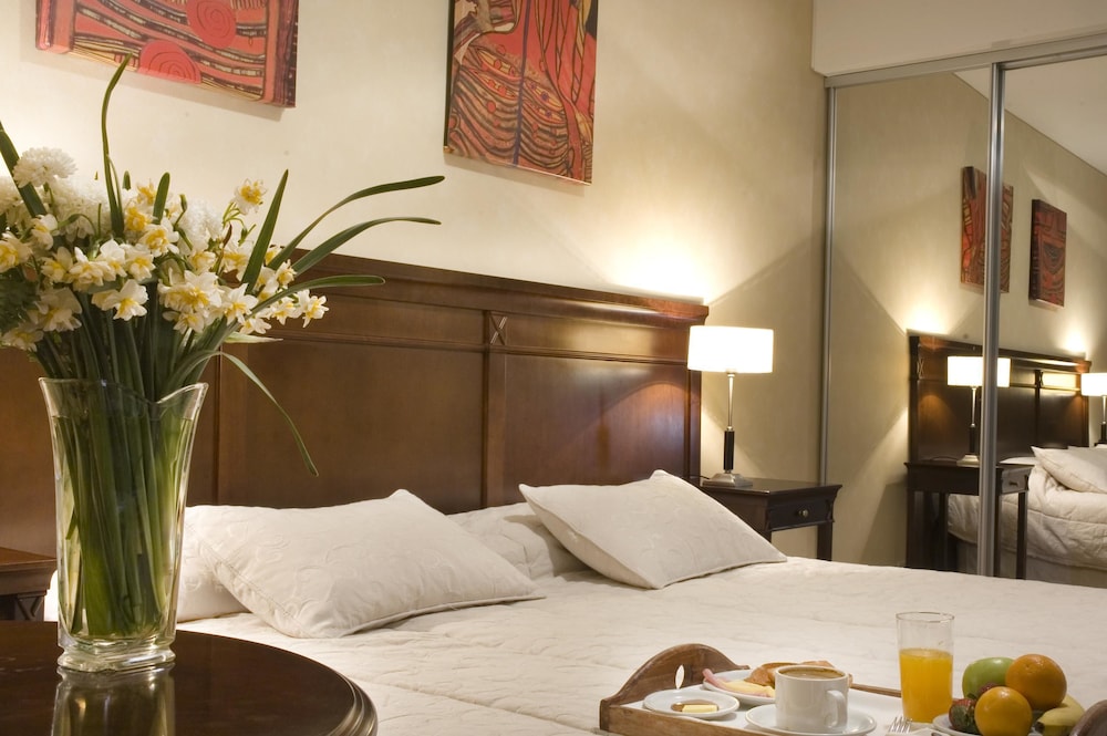 Mendoza Hotel 31/66