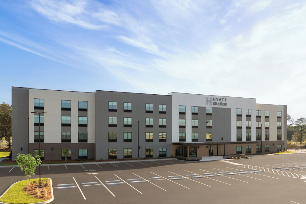 Hyatt Studios Mobile / Tillmans Corner 6/50