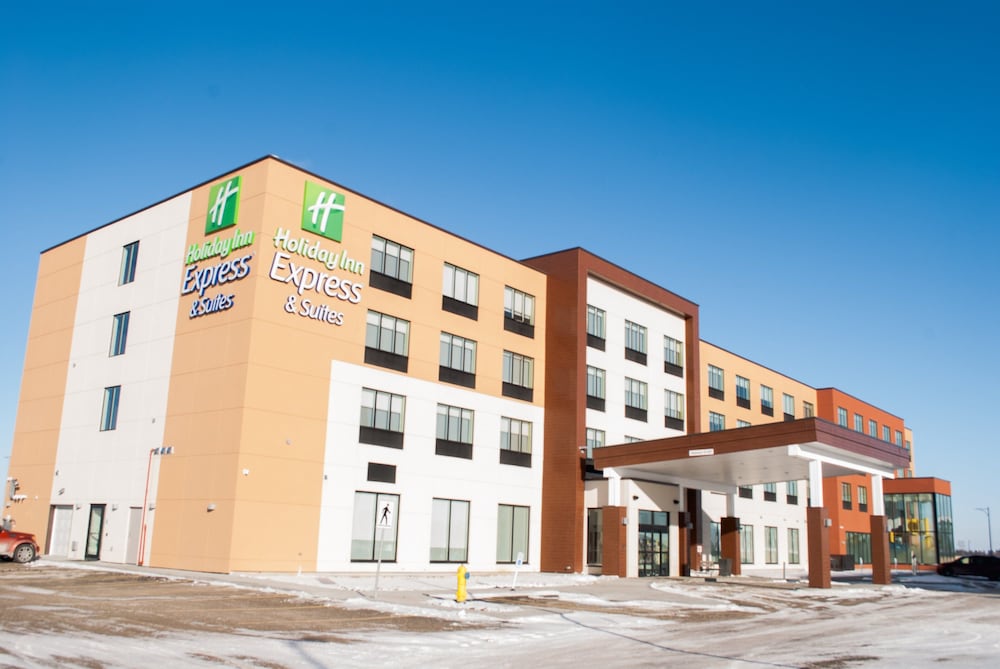 Holiday Inn Express Suites Edmonton N St Albert 1/72