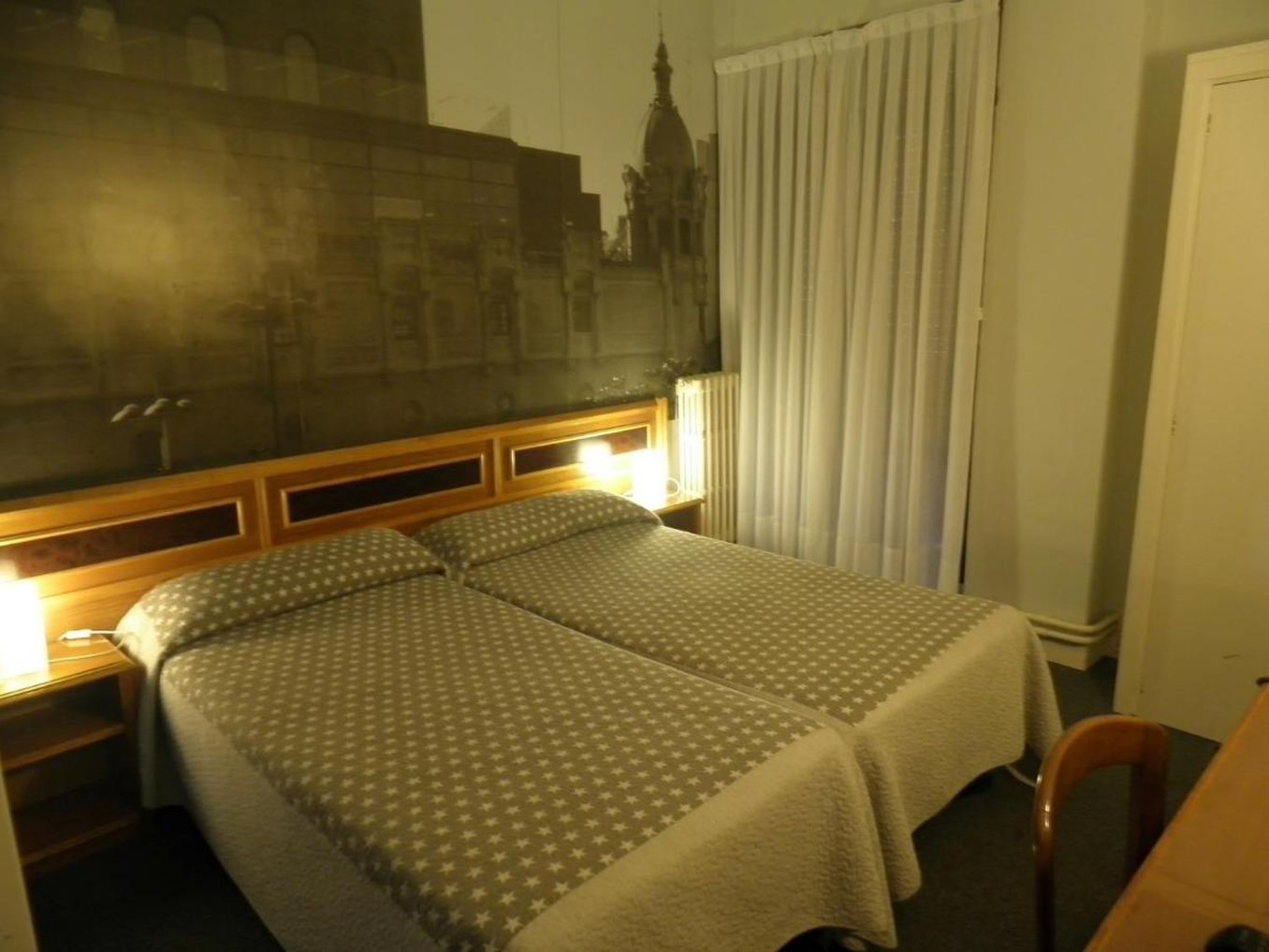 Hotel Photo Zabalburu 42/57