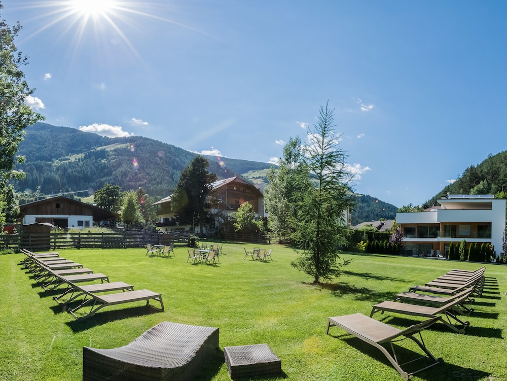 Wirtshaushotel Alpenrose 43/47