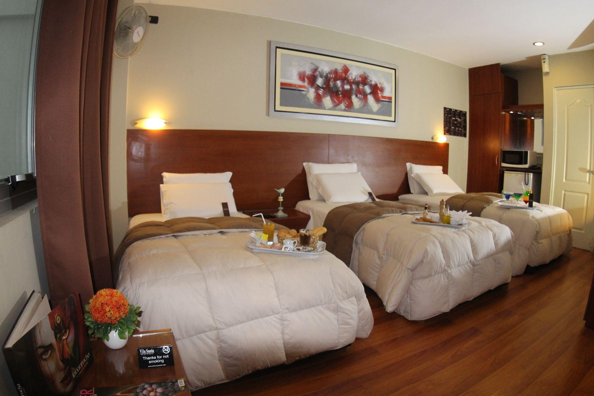Room, Triple