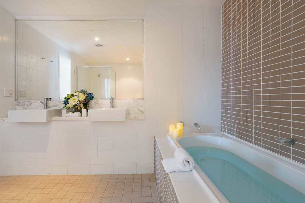 Sage Hotel Wollongong 29/75