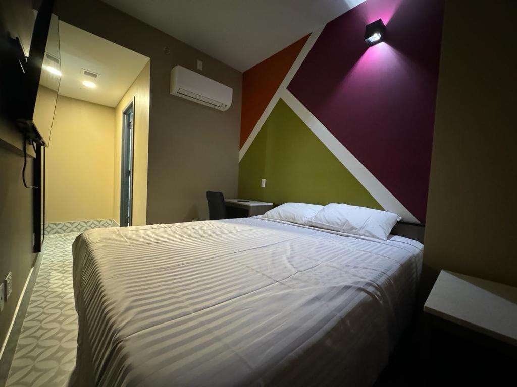 Moon Hotel Brooklyn 8/11